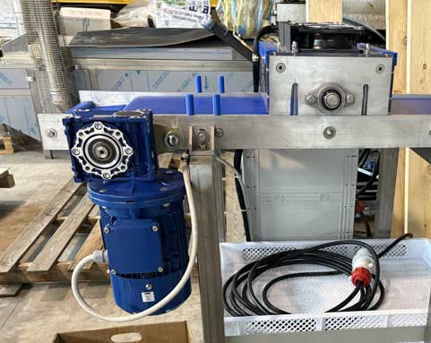 macchina Cutterone taglio pasta secca essiko srl